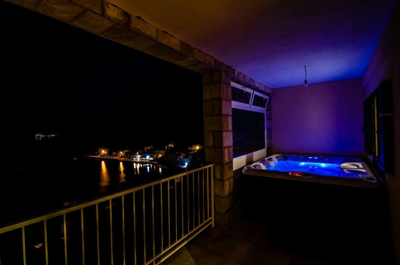 Adriatic - Apartment With Jacuzzi Sobra Luaran gambar
