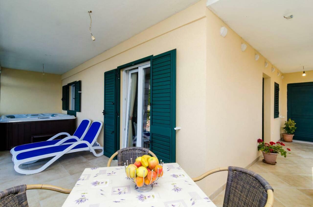 Adriatic - Apartment With Jacuzzi Sobra Luaran gambar